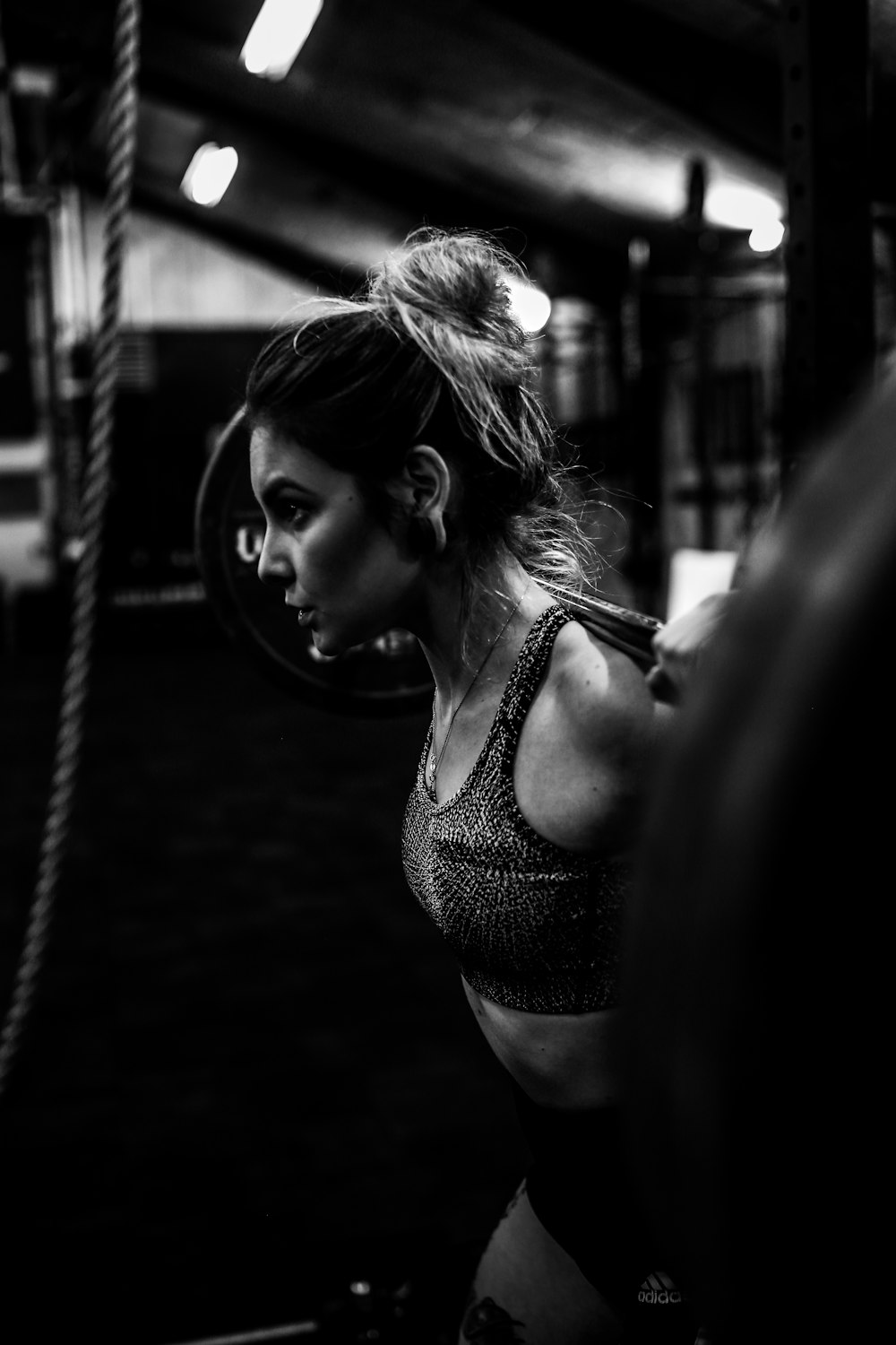 Ines Moreau, in profile on the lifting floor